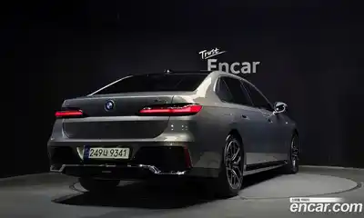 BMW 7-Series 2024 3.0 Автомат в Москве № 210362, миниатюра 4