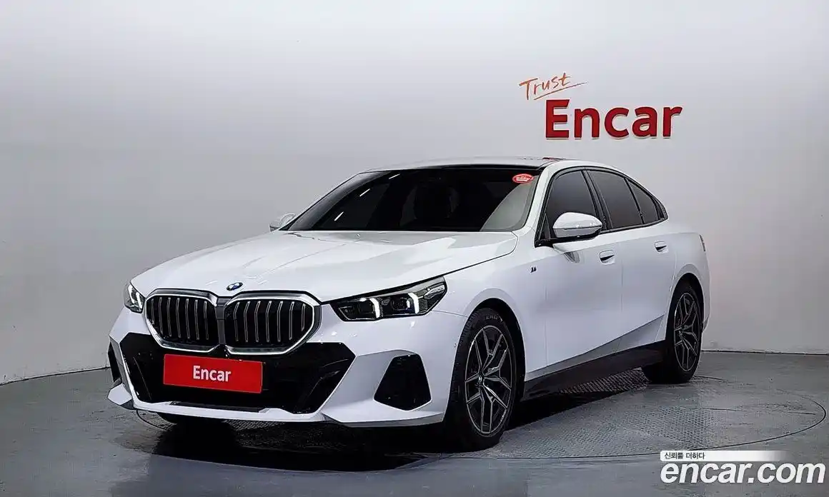 BMW 5-Series 2024 2.0 Автомат в Москве № 210926, фото 3