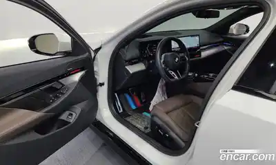 BMW 5-Series 2024 2.0 Автомат в Москве № 210926, миниатюра 4