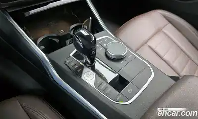 BMW 3-Series 2020 2.0 Автомат в Москве № 211458, миниатюра 9