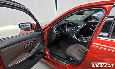 BMW 3-Series 2020 2.0 Автомат в Москве № 211458, миниатюра 10