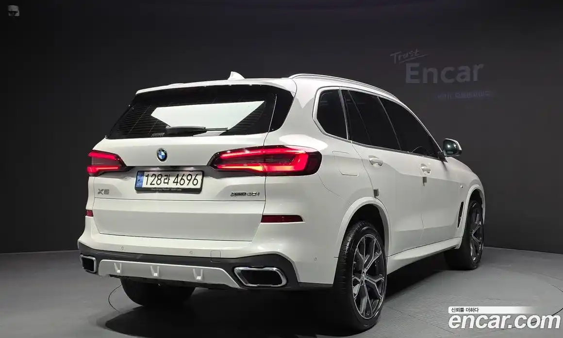 BMW X5 2022 3.0 Автомат в Москве № 211765, фото 1