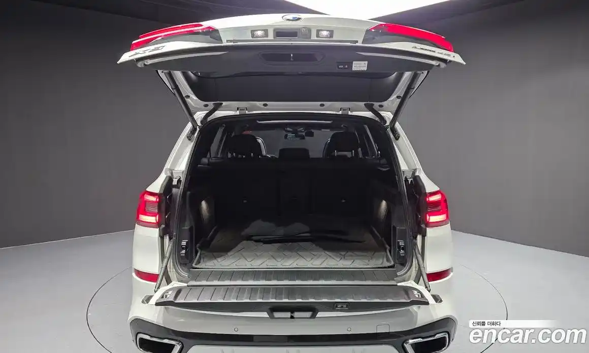 BMW X5 2022 3.0 Автомат в Москве № 211765, фото 15