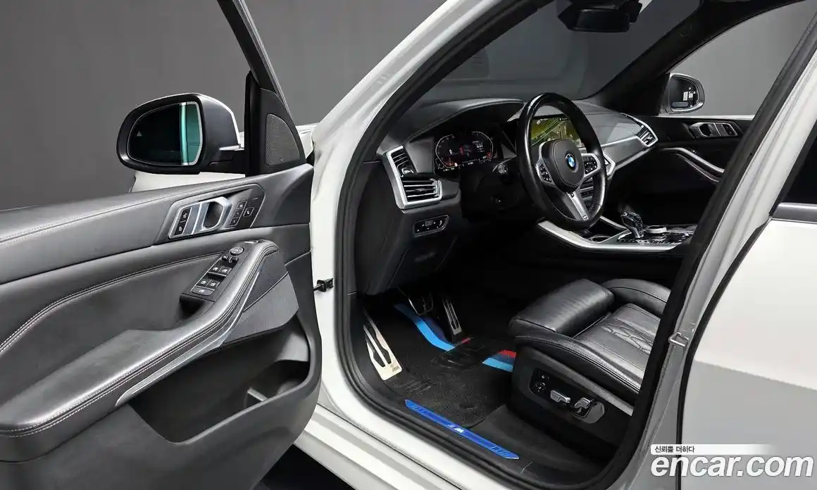 BMW X5 2022 3.0 Автомат в Москве № 211765, фото 3