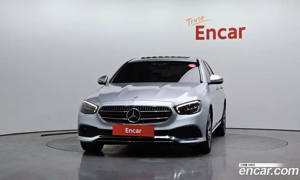 Mercedes-Benz E-Class 2022 2.0 Автомат в Москве № 211988, фото 4