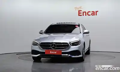 Mercedes-Benz E-Class 2022 2.0 Автомат в Москве № 211988, миниатюра 4