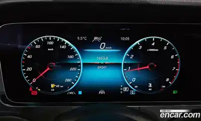 Mercedes-Benz E-Class 2022 2.0 Автомат в Москве № 211988, миниатюра 5