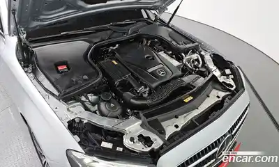 Mercedes-Benz E-Class 2022 2.0 Автомат в Москве № 211988, миниатюра 7