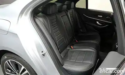 Mercedes-Benz E-Class 2022 2.0 Автомат в Москве № 211988, миниатюра 9