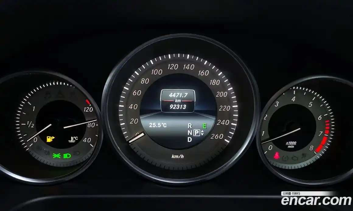 Mercedes-Benz E-Class 2016 3.5 Автомат в Москве № 212170, фото 11