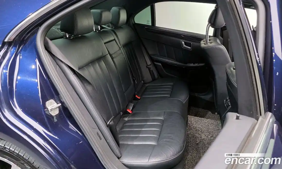 Mercedes-Benz E-Class 2016 3.5 Автомат в Москве № 212170, фото 15