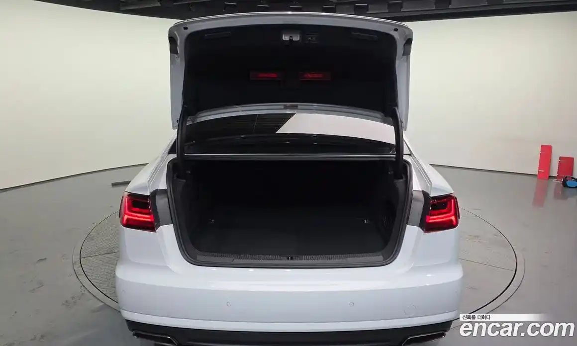 Audi A6 2016 2.0 Автомат в Москве № 212640, фото 16