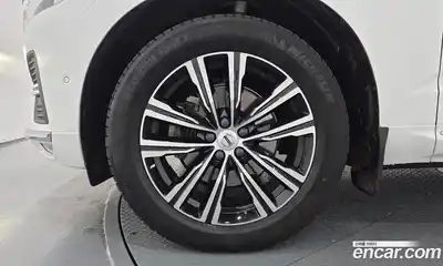 Volvo XC60 2022 2.0 Автомат в Москве № 212819, миниатюра 5