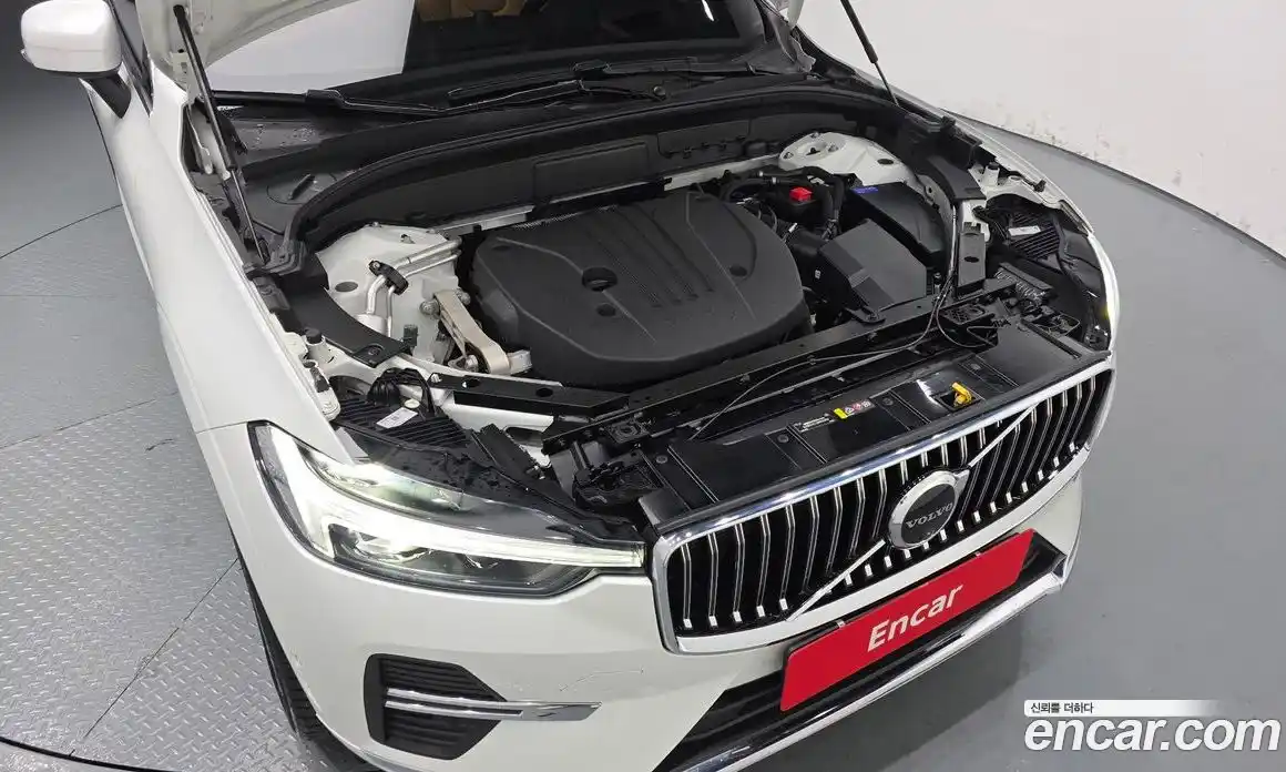 Volvo XC60 2022 2.0 Автомат в Москве № 212819, фото 6