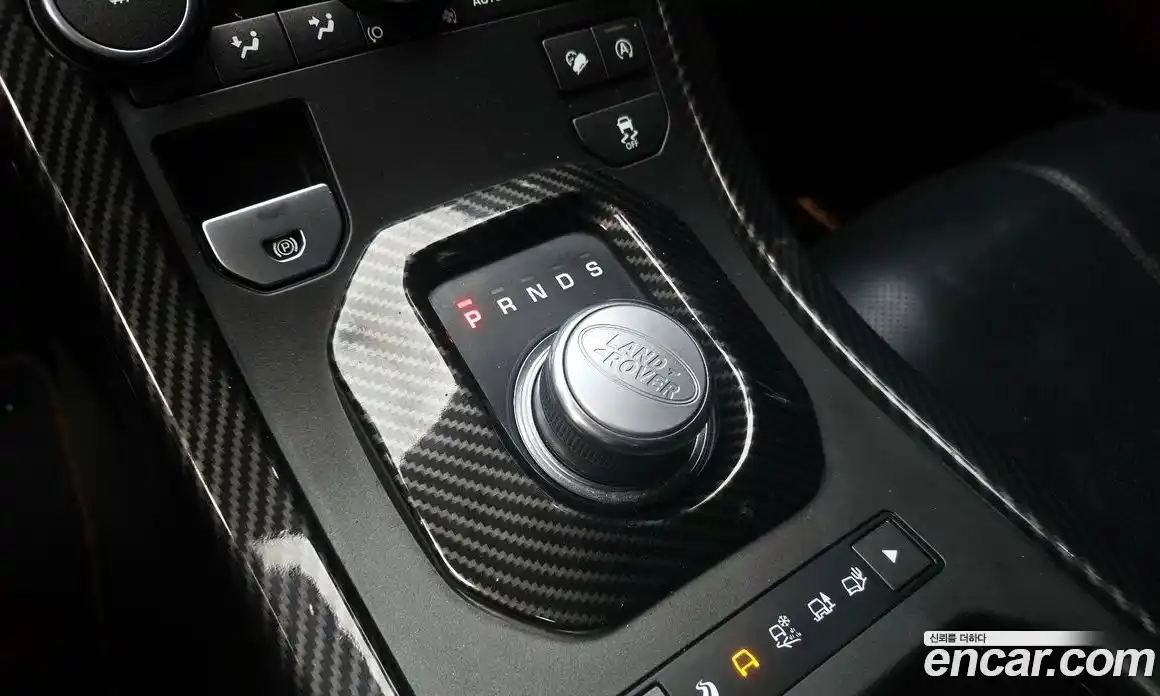 Land Rover Range-Rover Evoque 2017 2.0 Автомат в Москве № 213528, фото 16