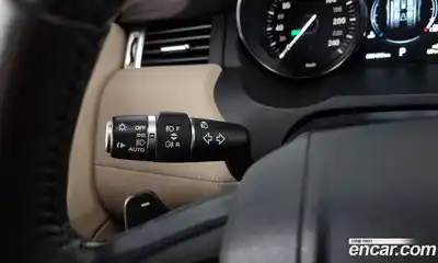 Land Rover Range-Rover Evoque 2016 2.0 Автомат в Москве № 213567, миниатюра 10