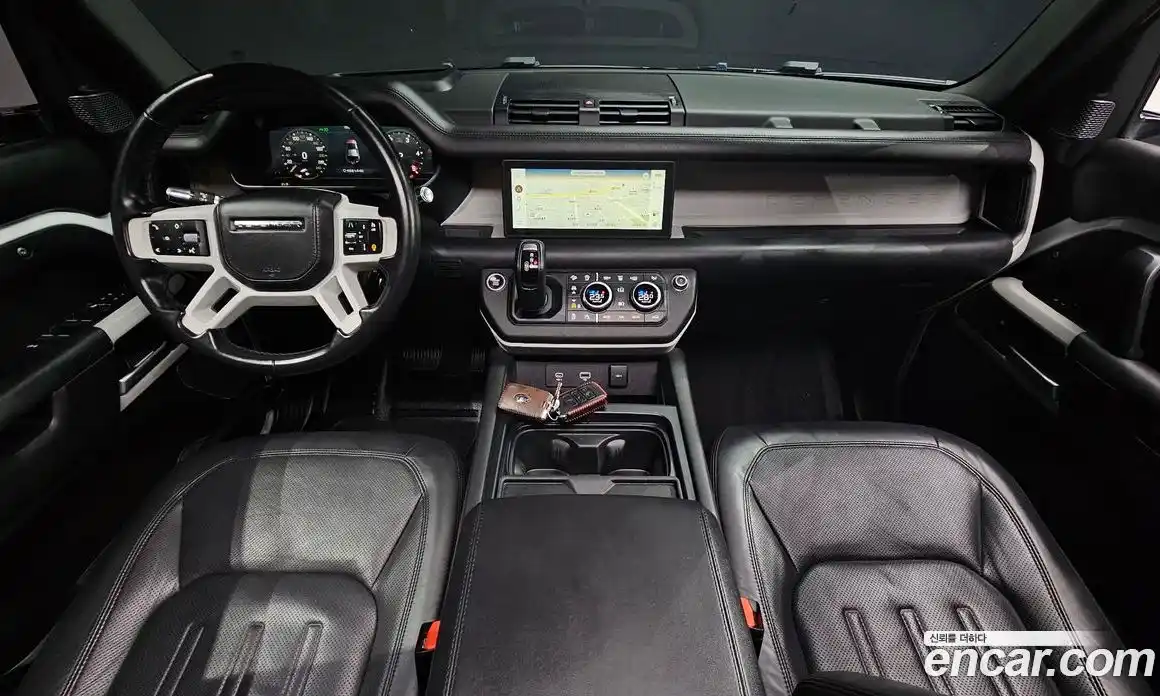 Land Rover Defender 2022 3.0 Автомат в Москве № 213621, фото 15