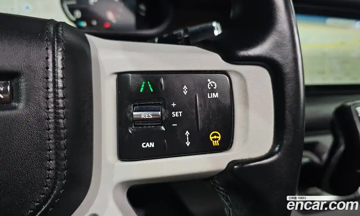 Land Rover Defender 2022 3.0 Автомат в Москве № 213621, фото 4