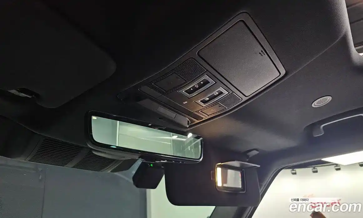 Land Rover Defender 2022 3.0 Автомат в Москве № 213621, фото 9