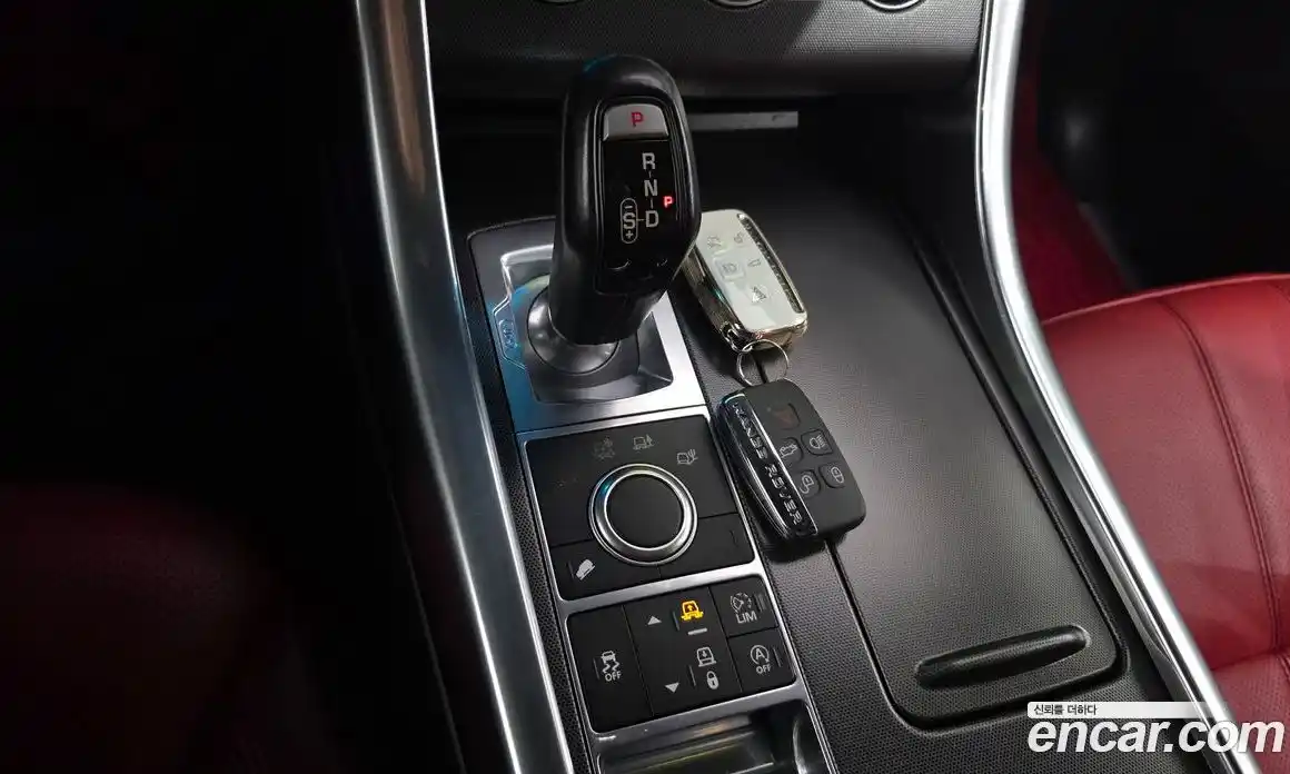 Land Rover Range-Rover Sport 2017 3.0 Автомат в Москве № 213807, фото 9