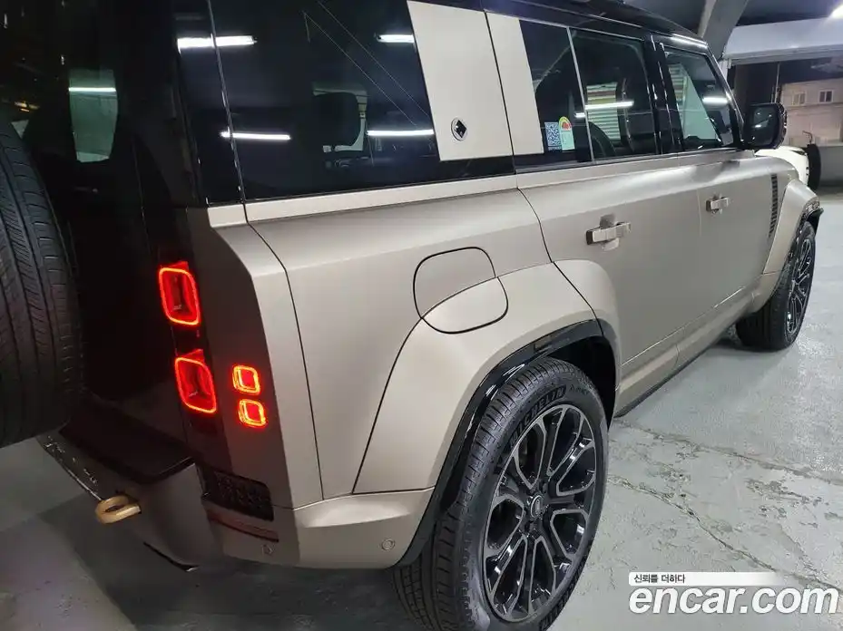 Land Rover Defender 2025 4.4 Автомат в Москве № 213866, фото 3