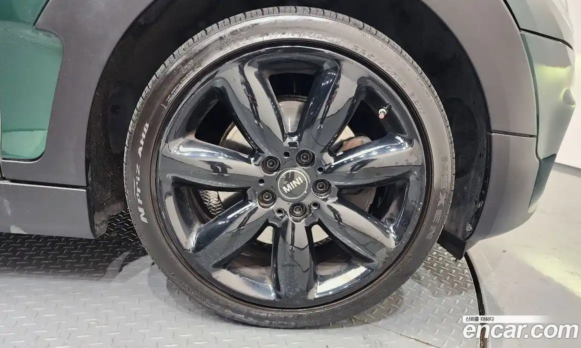 Mini Clubman 2016 2.0 Автомат в Москве № 214349, фото 12