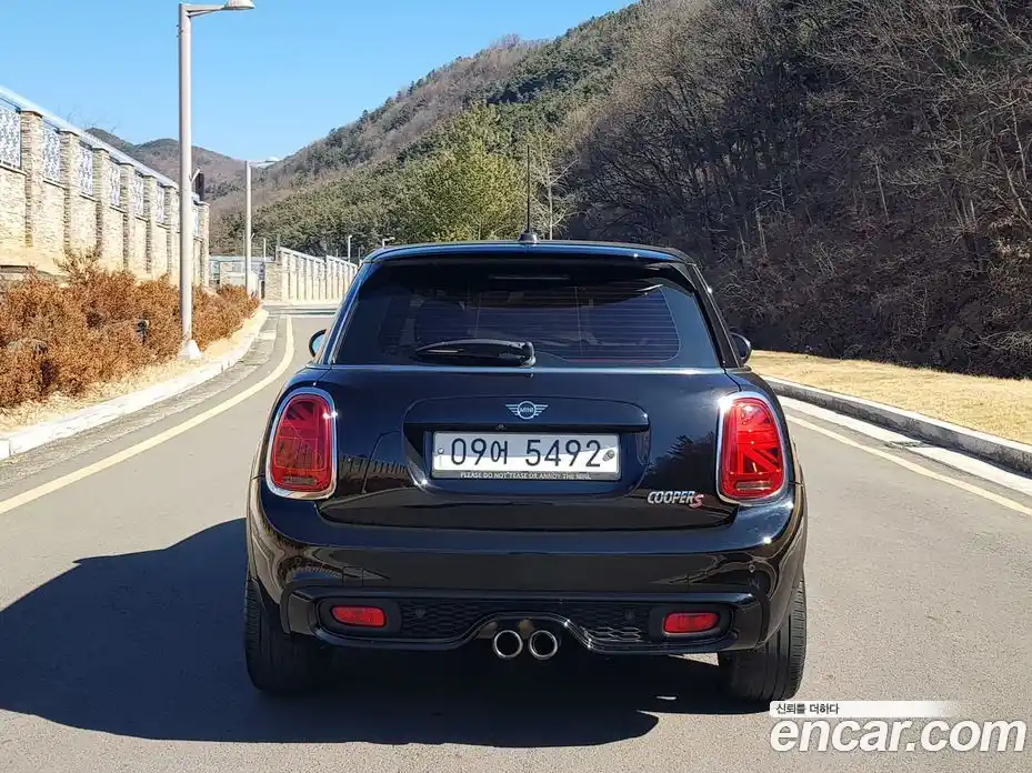 Mini Cooper 2019 2.0 Автомат в Москве № 214435, фото 5