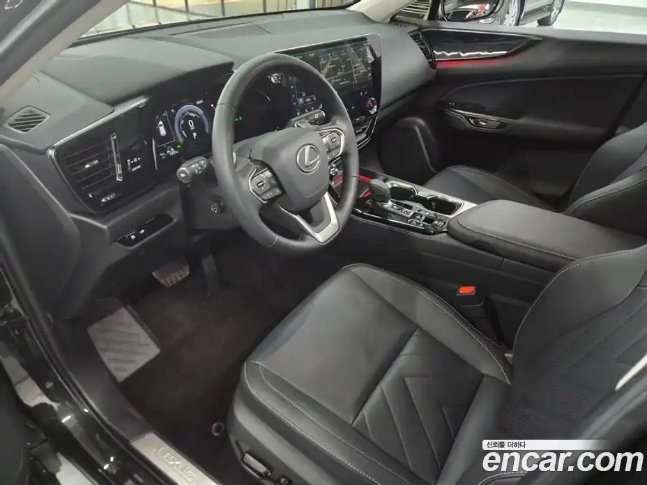 Lexus NX 2025 2.5 Вариатор в Москве № 214752, фото 13