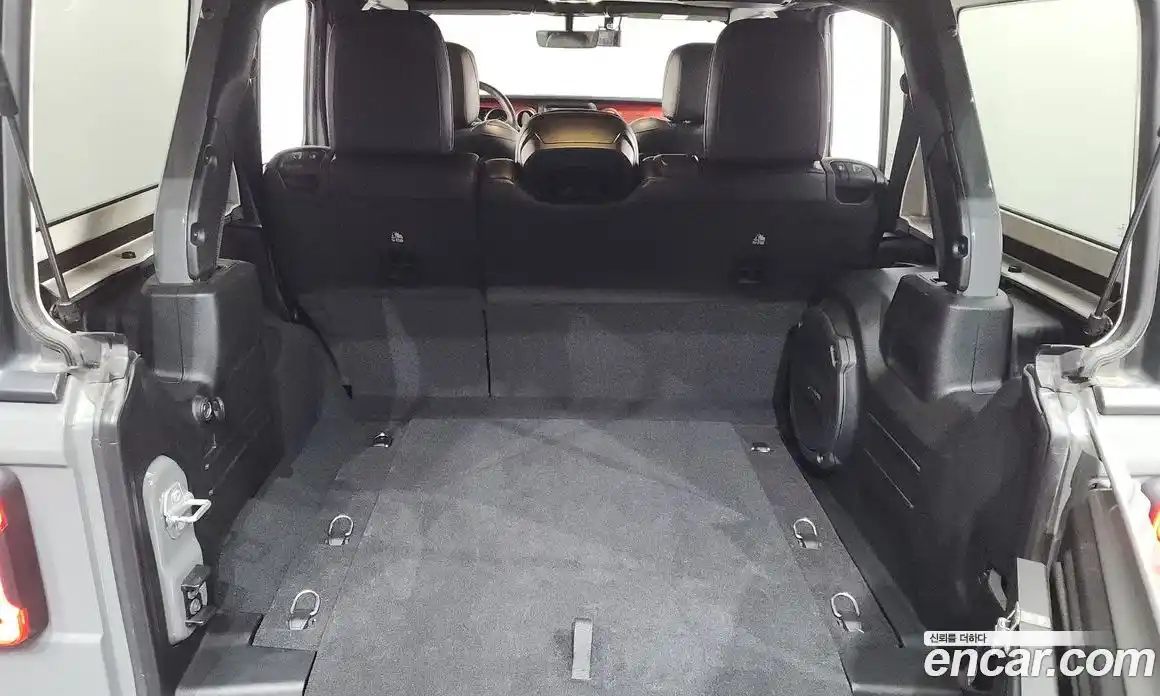 Jeep Wrangler 2023 2.0 Автомат в Москве № 215415, фото 3