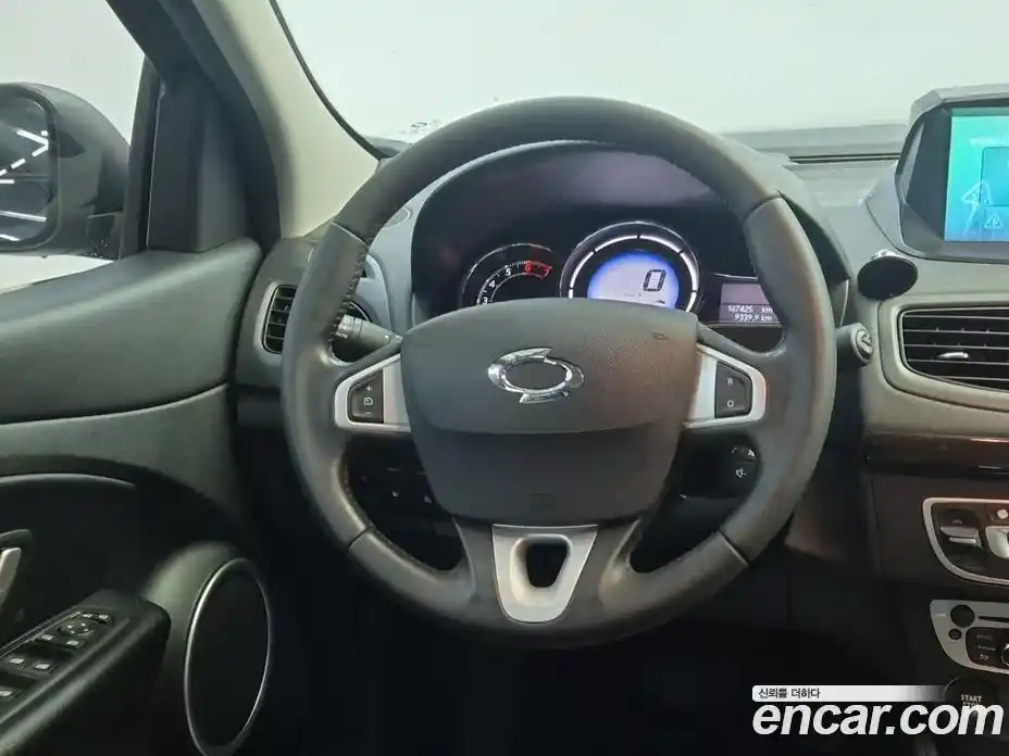 Renault SM3 2014 1.6 Автомат в Москве № 227467, фото 11