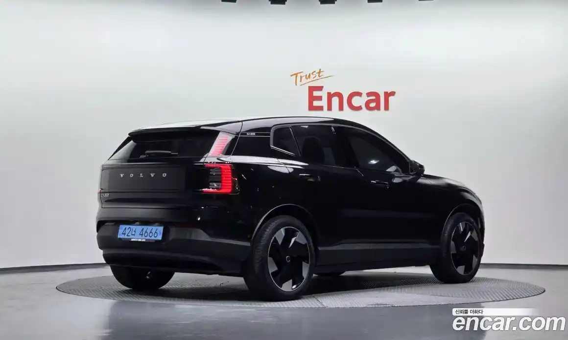 Volvo EX30 2025 0.2 Автомат в Москве № 227934, фото 5