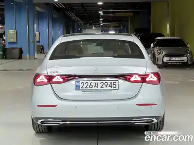 Mercedes-Benz E-Class 2025 2.0 Автомат в Москве № 229350, миниатюра 3