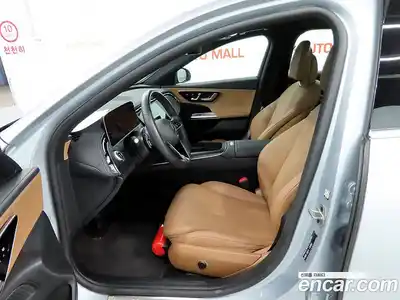 Mercedes-Benz E-Class 2025 2.0 Автомат в Москве № 229350, миниатюра 6