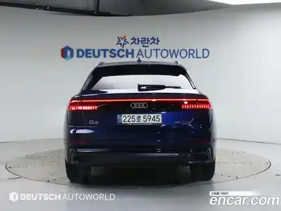 Audi Q8 2021 3.0 Автомат в Москве № 229867, миниатюра 4