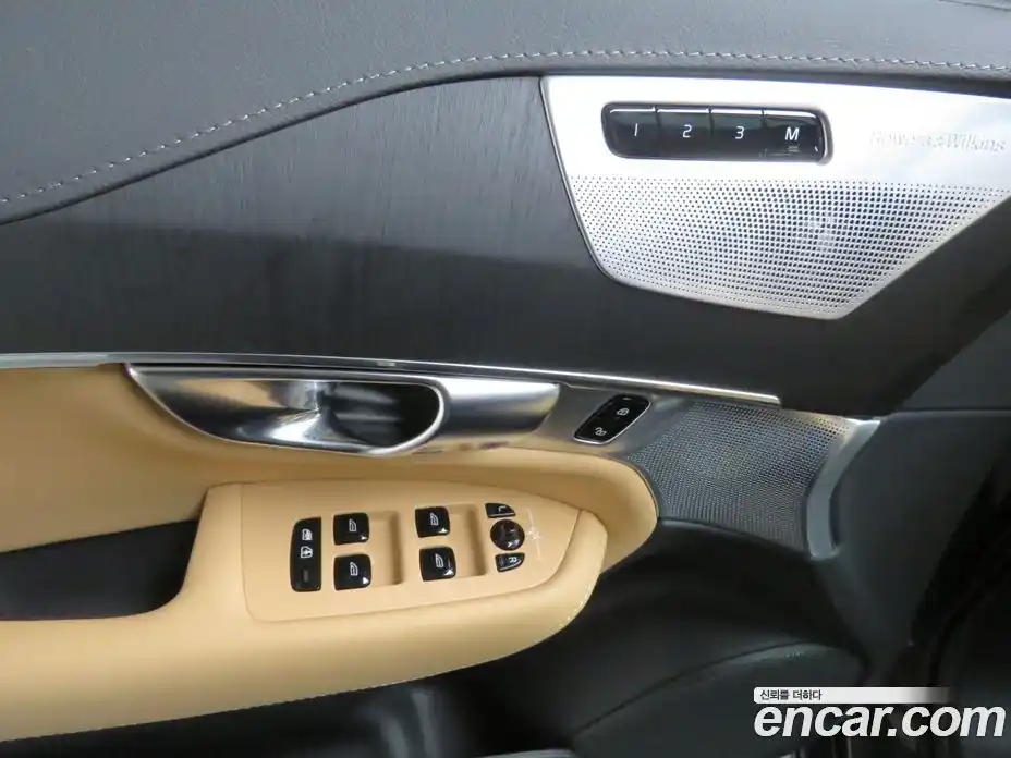 Volvo XC90 2024 2.0 Автомат в Москве № 230784, фото 17