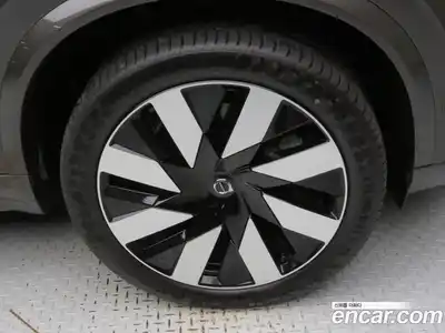 Volvo XC90 2024 2.0 Автомат в Москве № 230784, миниатюра 5