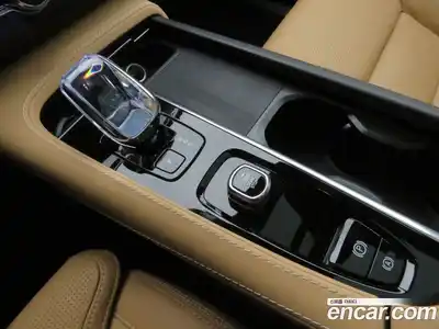 Volvo XC90 2024 2.0 Автомат в Москве № 230784, миниатюра 9