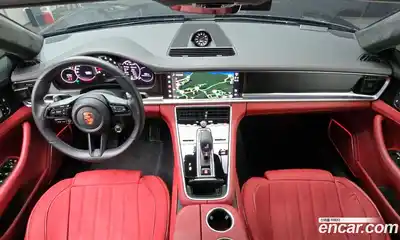 Porsche Panamera, 2023