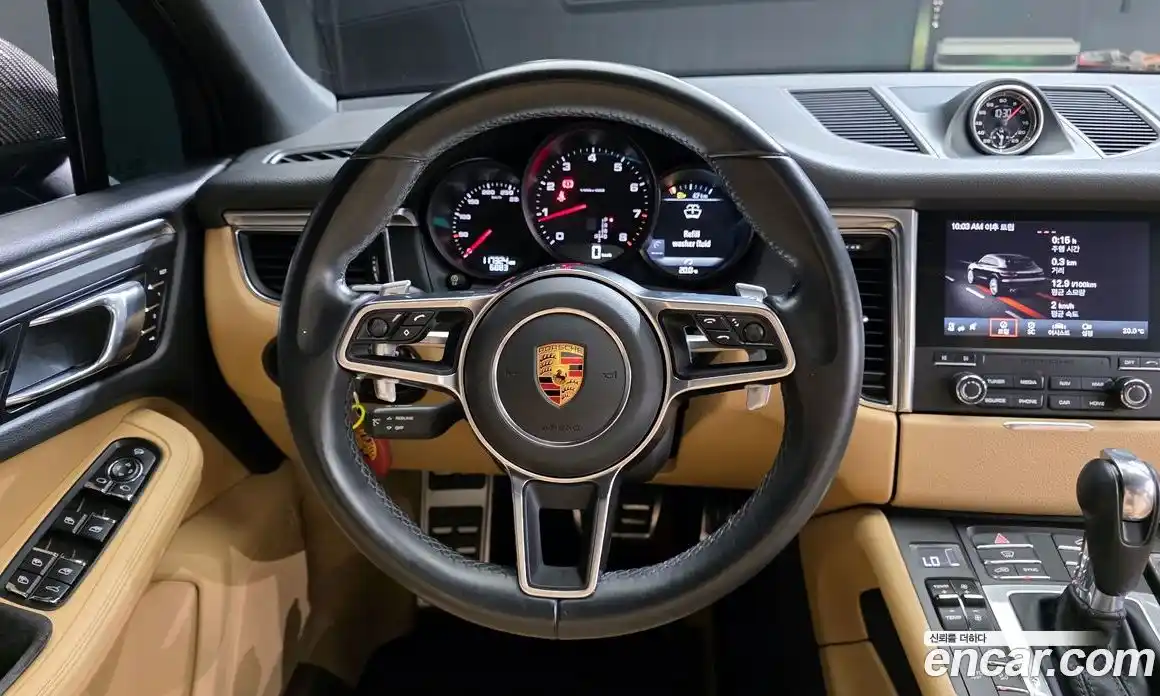 Porsche Macan 2018 2.0 Автомат в Москве № 230986, фото 1