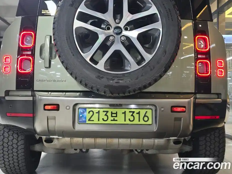 Land Rover Defender 2024 3.0 Автомат в Москве № 231312, фото 7