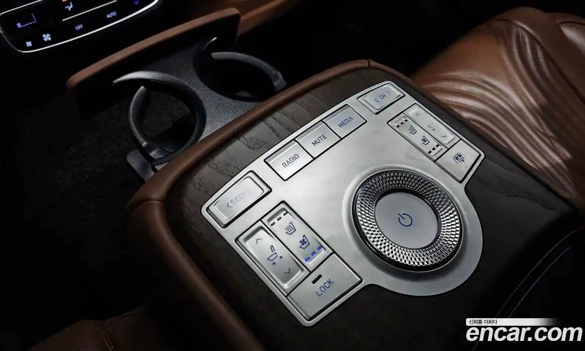 Genesis G80 2022 2.5 Автомат в Москве № 23137, фото 19