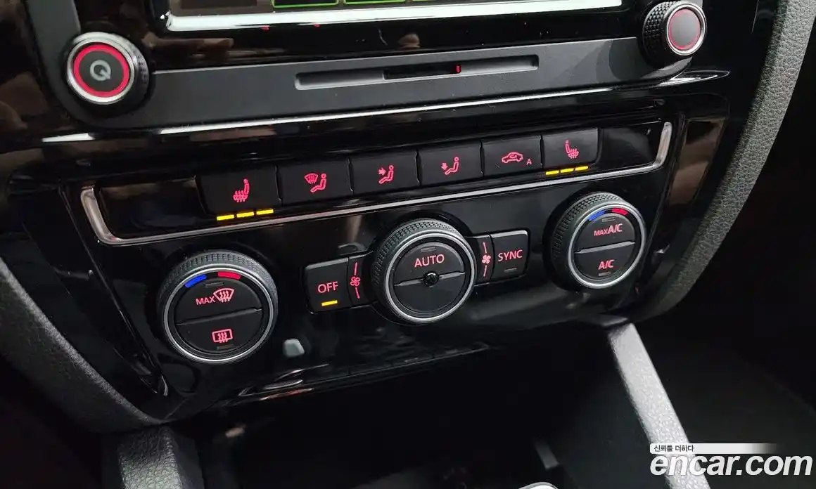 Volkswagen Jetta 2015 2.0 Автомат в Москве № 232211, фото 9