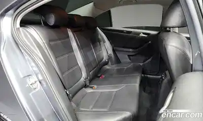 Volkswagen Jetta 2015 2.0 Автомат в Москве № 232211, миниатюра 10