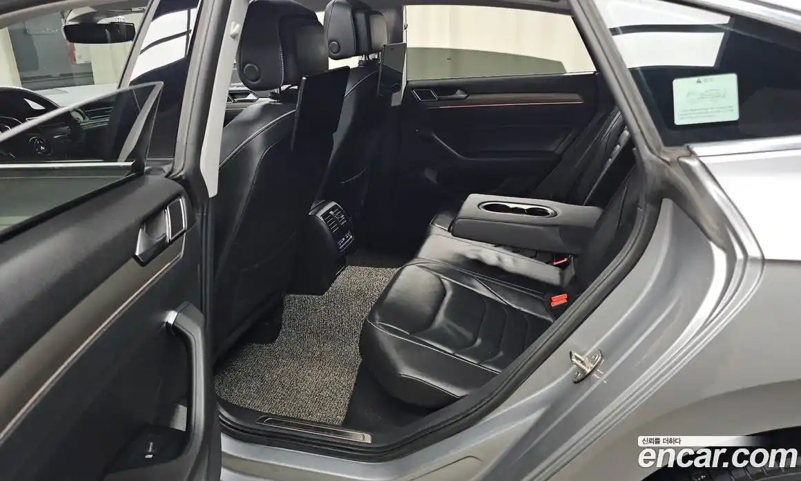 Volkswagen Arteon 2020 2.0 Автомат в Москве № 232253, фото 10