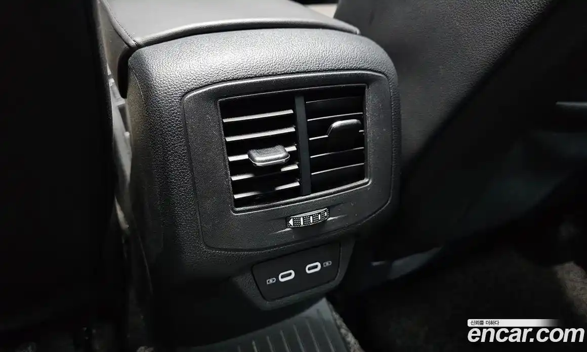 Volkswagen T-Roc 2022 2.0 Автомат в Москве № 232263, фото 16