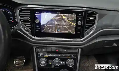 Volkswagen T-Roc 2022 2.0 Автомат в Москве № 232263, миниатюра 2