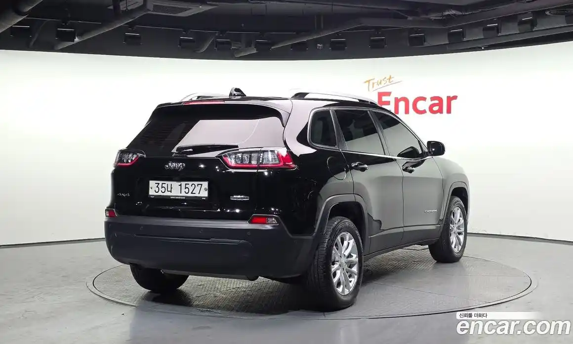 Jeep Cherokee 2019 2.4 Автомат в Москве № 232756, фото 15