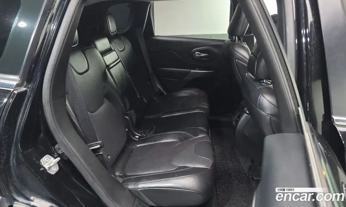 Jeep Cherokee 2019 2.4 Автомат в Москве № 232756, фото 18