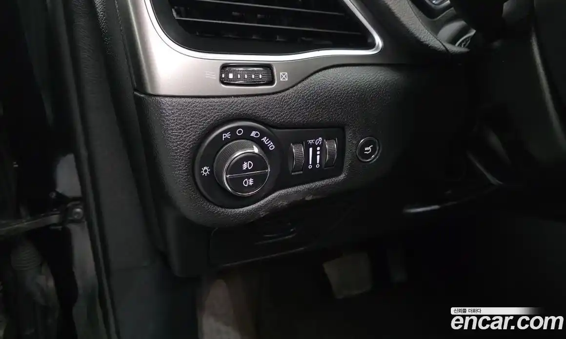 Jeep Cherokee 2019 2.4 Автомат в Москве № 232756, фото 3