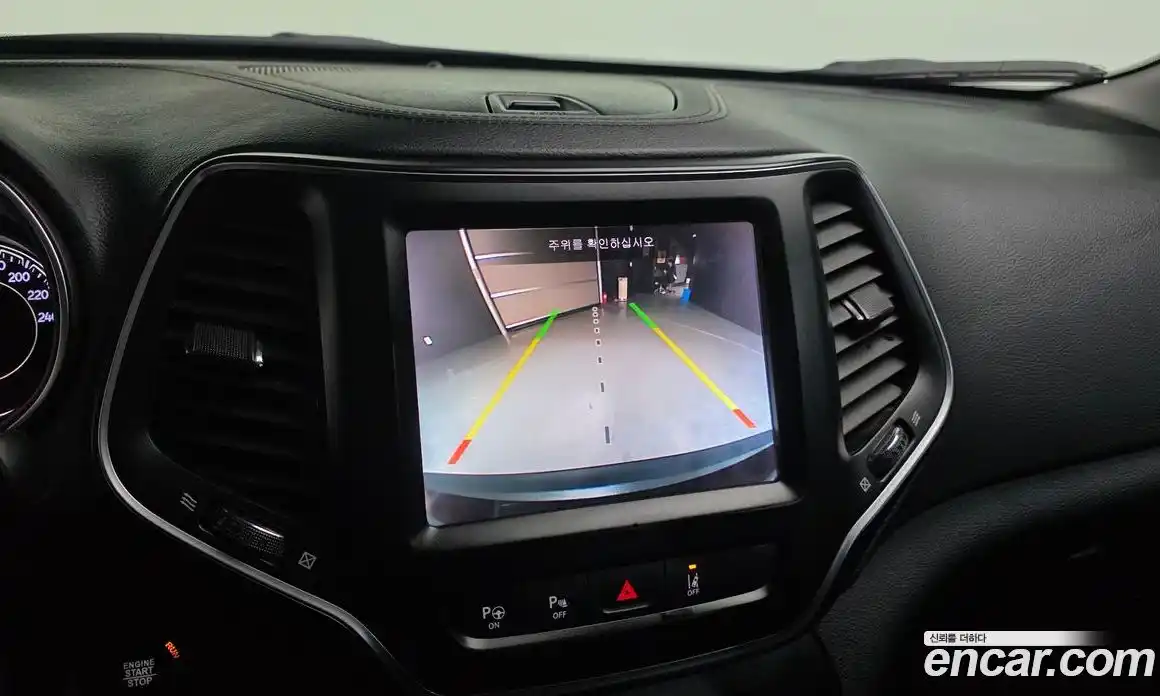 Jeep Cherokee 2019 2.4 Автомат в Москве № 232756, фото 4